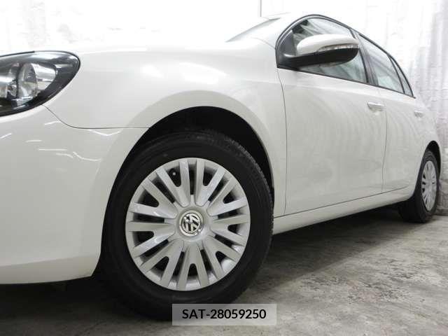 VolksWagen GOLF 2011-08 370667-9