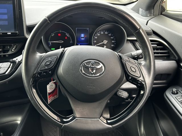 Toyota C-HR 2018-09 13505-15