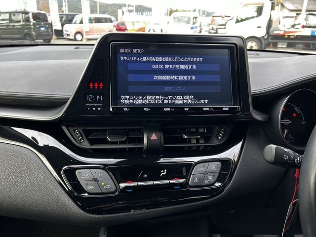 Toyota C-HR 2018-09 13505-14