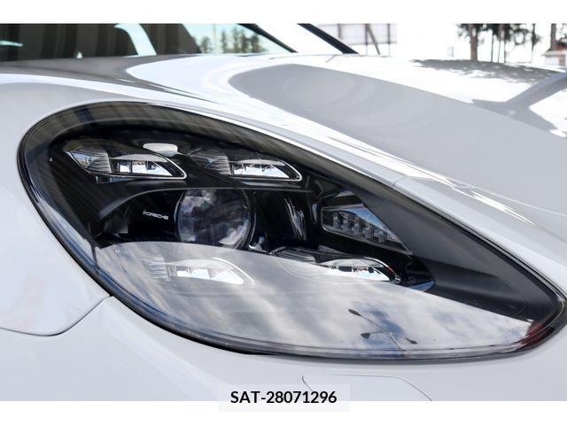 Porsche PANAMERA 2018-07 220859-12