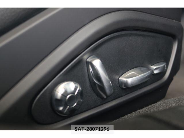 Porsche PANAMERA 2018-07 220859-17