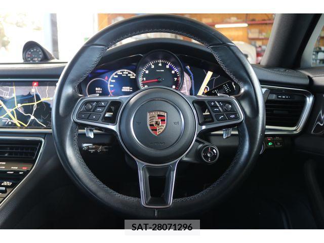 Porsche PANAMERA 2018-07 220859-19