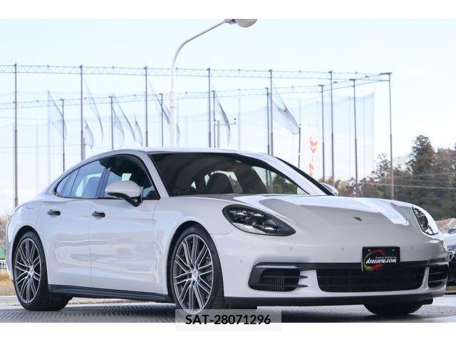 Porsche PANAMERA 2018-07 220859-0