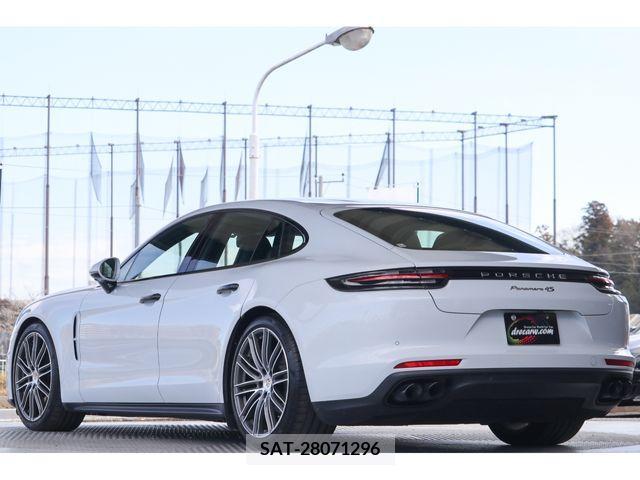 Porsche PANAMERA 2018-07 220859-2