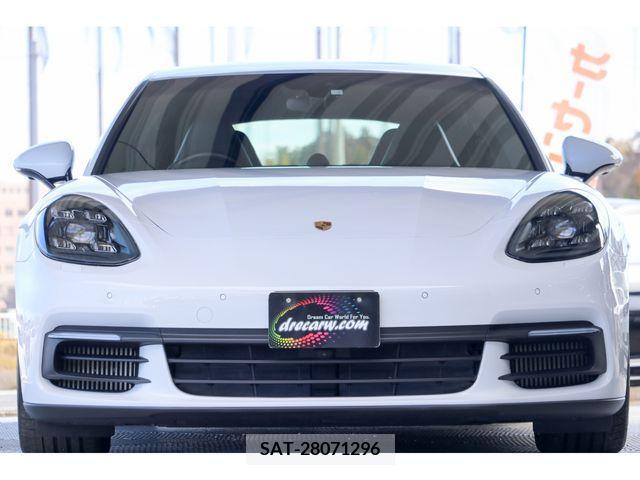 Porsche PANAMERA 2018-07 220859-3