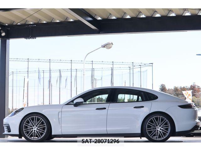 Porsche PANAMERA 2018-07 220859-6