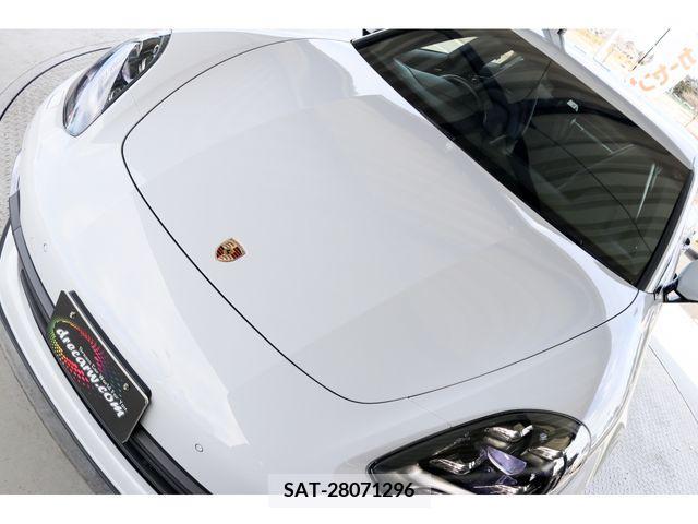 Porsche PANAMERA 2018-07 220859-9