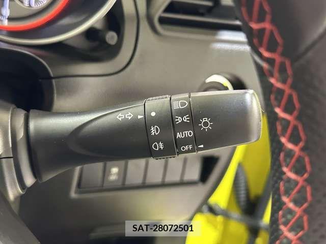 Suzuki SWIFT 2018-06 246057-11