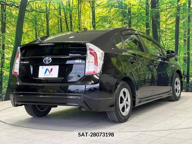 Toyota PRIUS 2012-09 335772-17