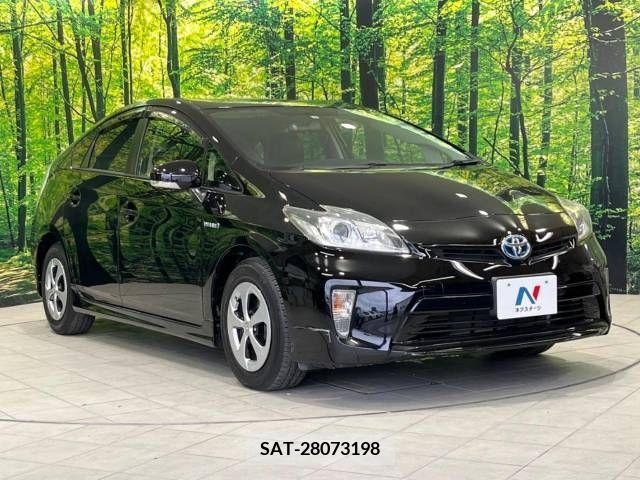 Toyota PRIUS 2012-09 335772-16