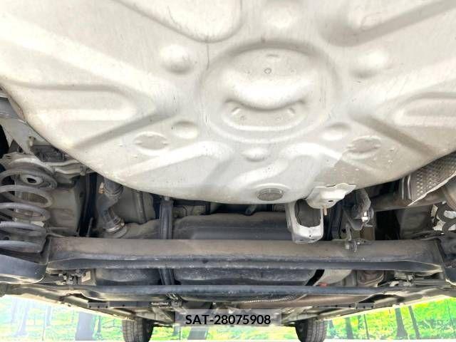 Toyota PRIUS 2014-03 322051-19