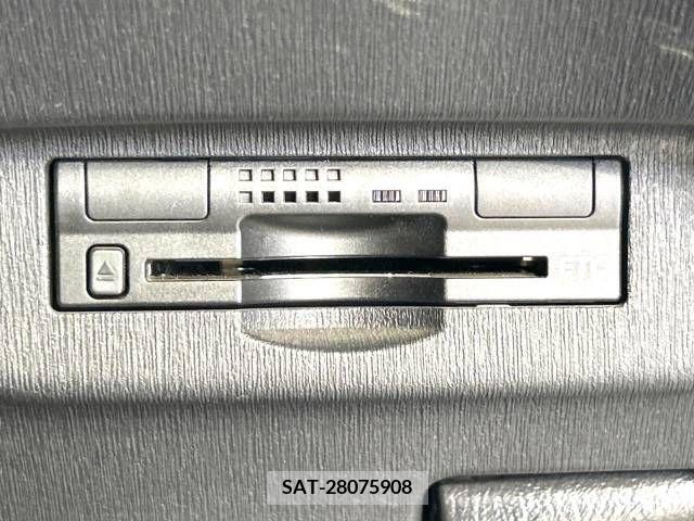 Toyota PRIUS 2014-03 322051-4