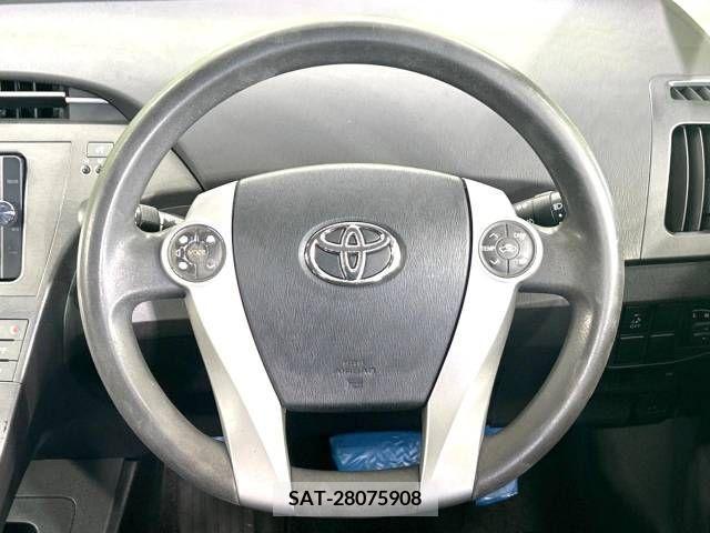 Toyota PRIUS 2014-03 322051-11