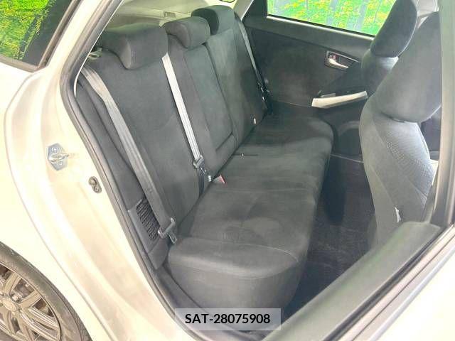 Toyota PRIUS 2014-03 322051-9