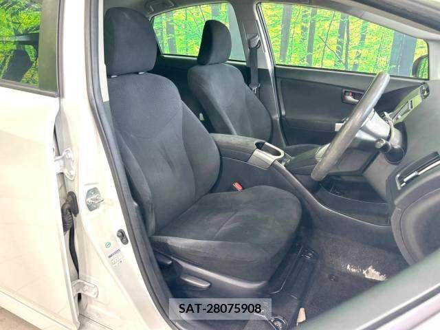 Toyota PRIUS 2014-03 322051-8