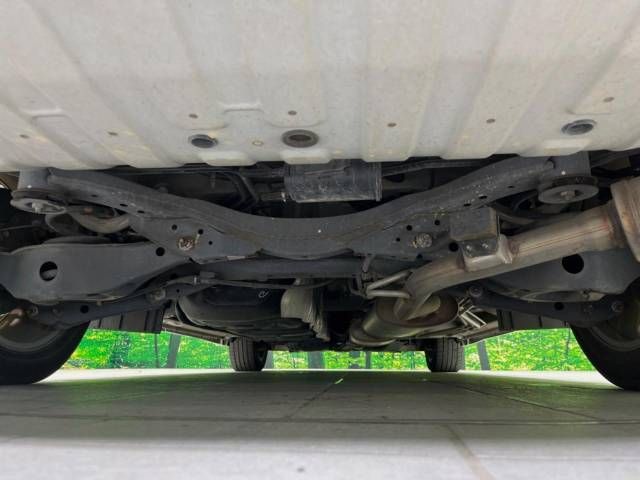 Nissan ELGRAND 2014-11 186843-19