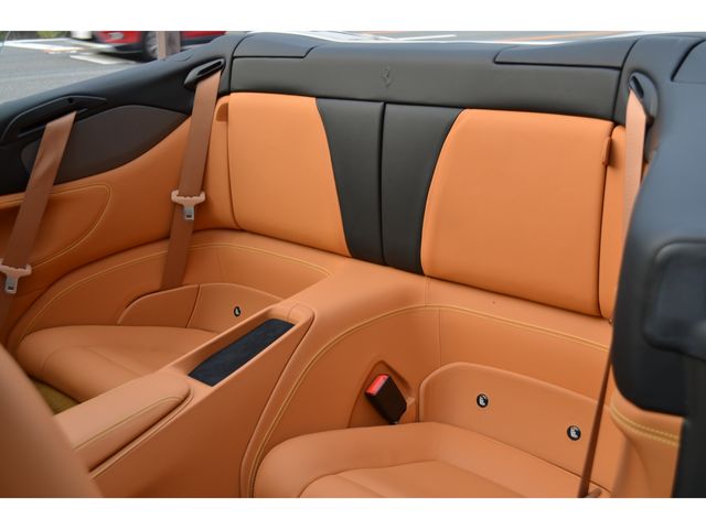 Ferrari Portofino 2019-08 8351-16