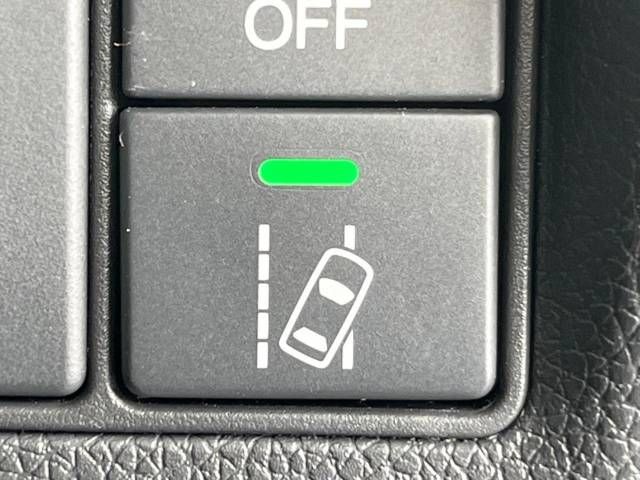 Honda e 2017-01 28123-8