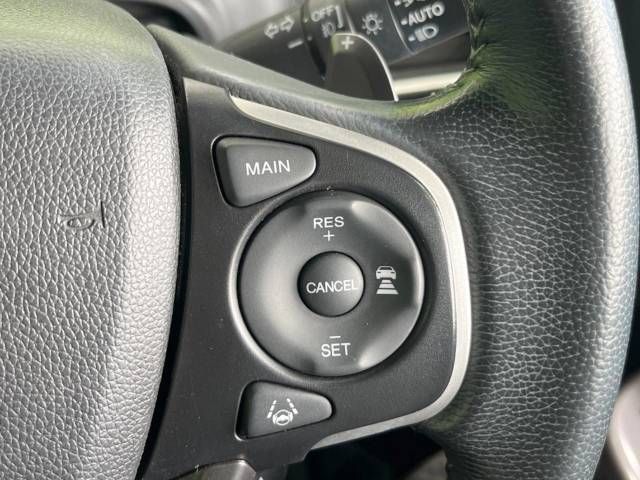 Honda e 2017-01 28123-7