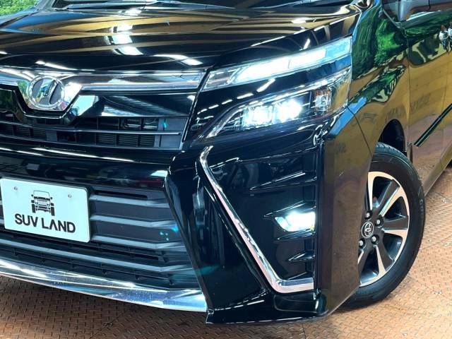 Toyota VOXY 2018-03 195300-13