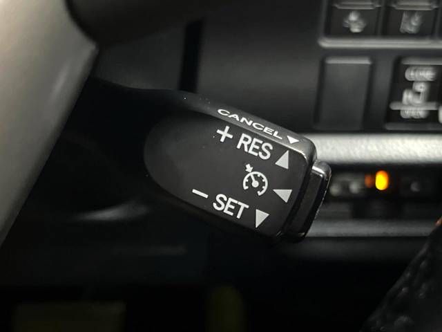 Toyota VOXY 2018-03 195300-5