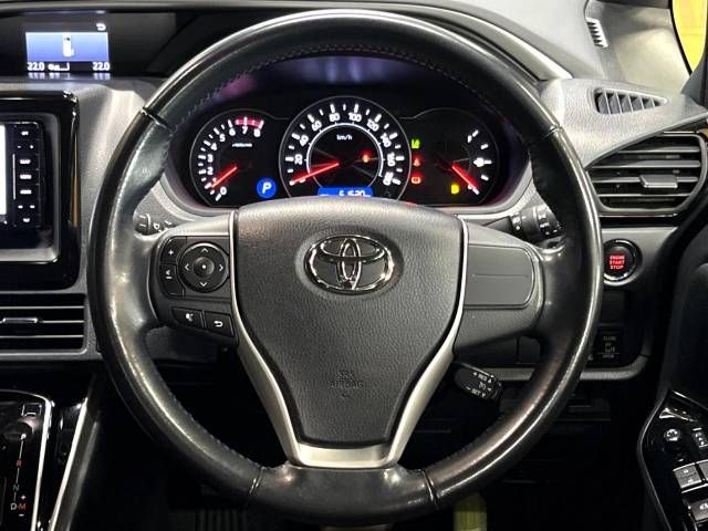 Toyota VOXY 2018-03 195300-12