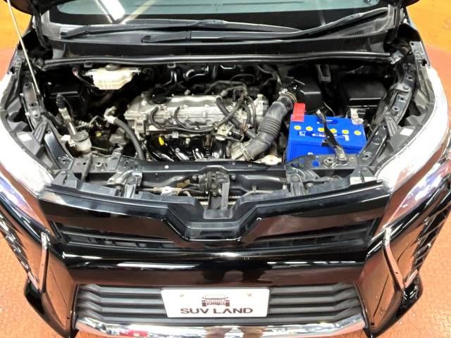 Toyota VOXY 2018-03 195300-18
