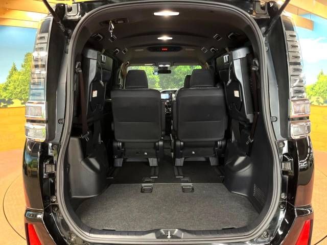 Toyota VOXY 2018-03 195300-11