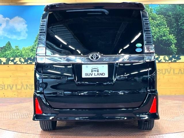 Toyota VOXY 2018-03 195300-16