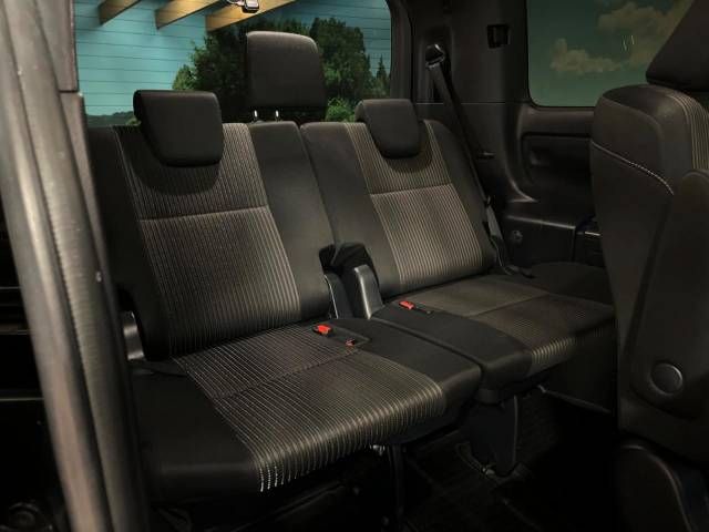 Toyota VOXY 2018-03 195300-10