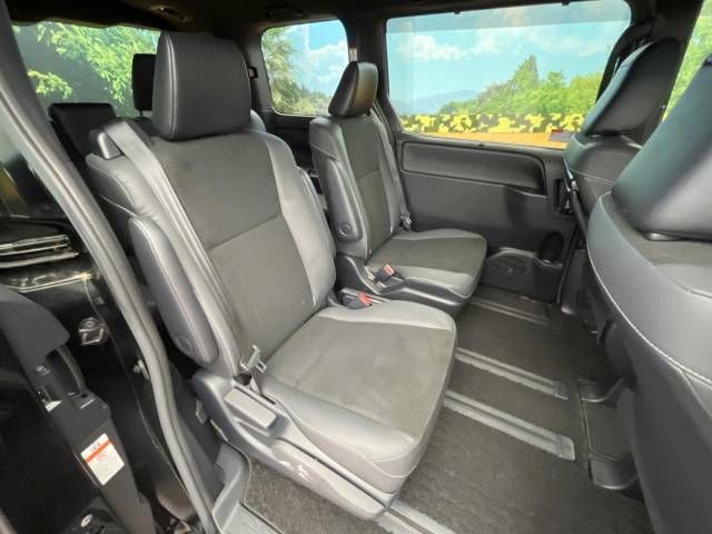 Toyota NOAH 2019-02 22010-7