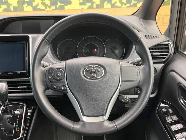 Toyota NOAH 2019-02 22010-10