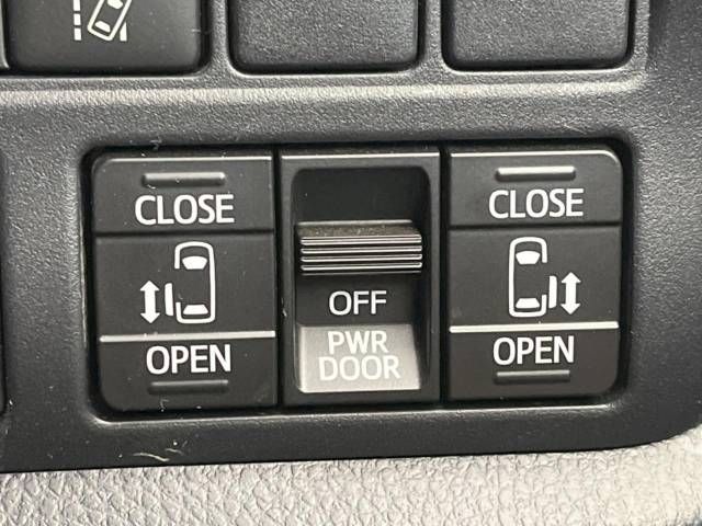 Toyota NOAH 2019-02 22010-6