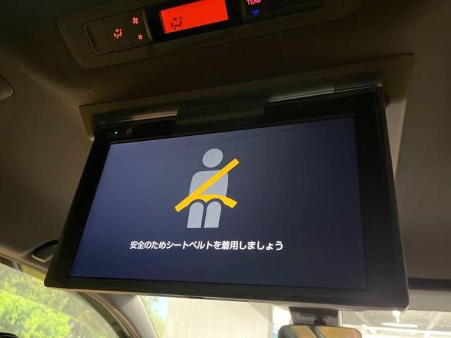 Toyota NOAH 2019-02 22010-2