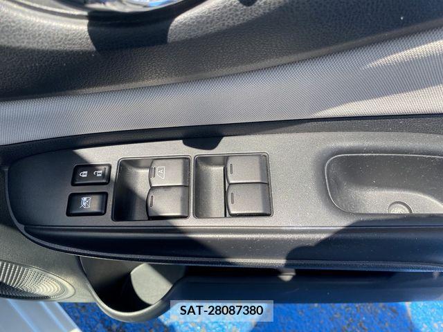 Nissan NOTE 2017-10 279972-14