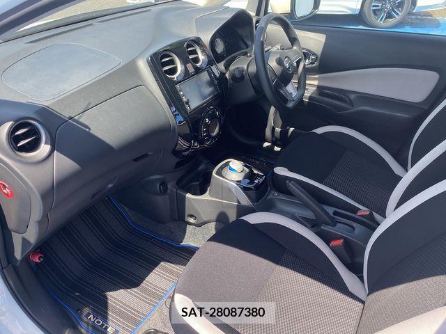 Nissan NOTE 2017-10 279972-10