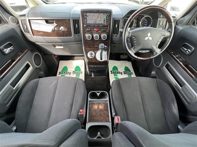 Mitsubishi DELICA D5 2017-01 7725-10