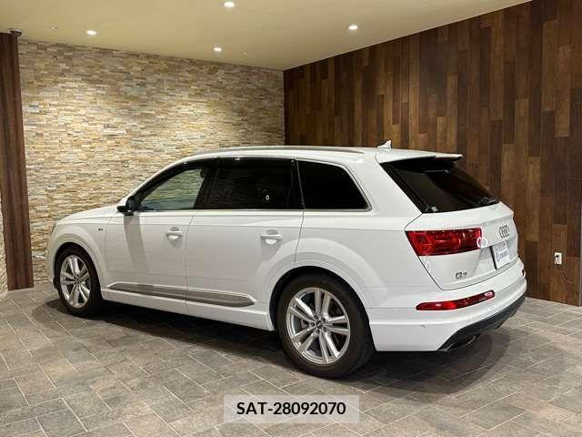 Audi Q7 2019-01 292826-9