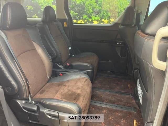 Toyota ALPHARD 2013-08 232008-8