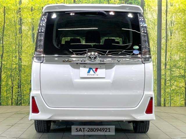 Toyota VOXY 2016-11 335704-15