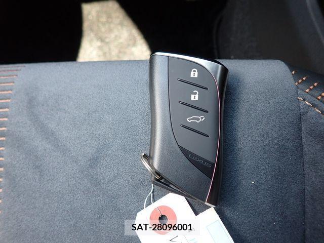 Lexus LBX 2024-03 334466-27