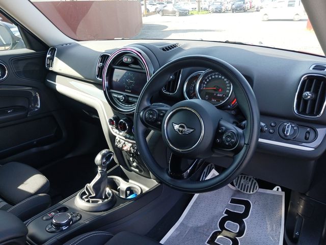 Bmw MINI 2018-05 8766-9