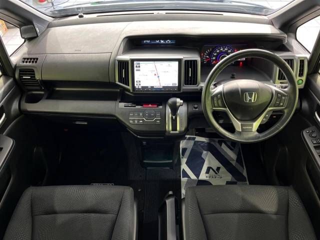 Honda e 2014-03 196707-1