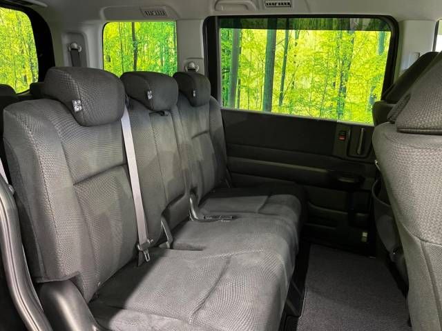 Honda e 2014-03 196707-8