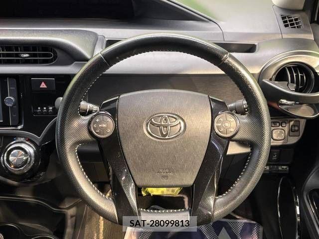 Toyota AQUA 2014-08 291842-11
