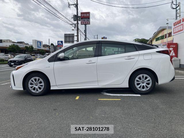 Toyota PRIUS 2019-05 322556-9
