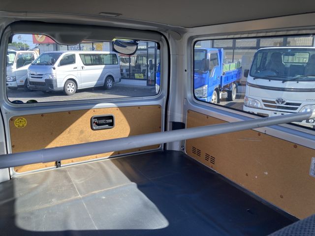 Toyota HIACE VAN 2020-09 14600-11
