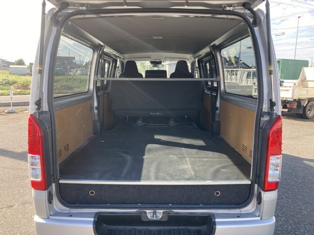 Toyota HIACE VAN 2020-09 14600-13