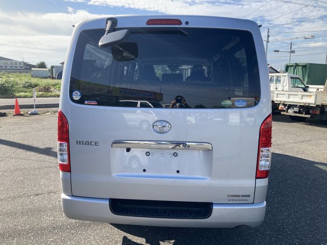 Toyota HIACE VAN 2020-09 14600-4