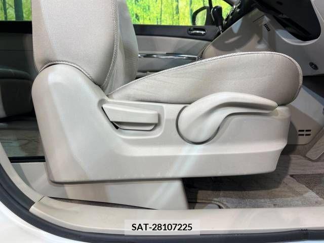 Mazda MPV 2008-06 251284-6
